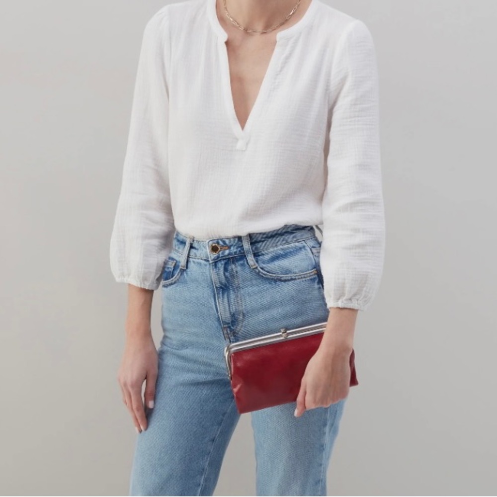 Hobo Lauren clutch wallet in Cranberry (red)